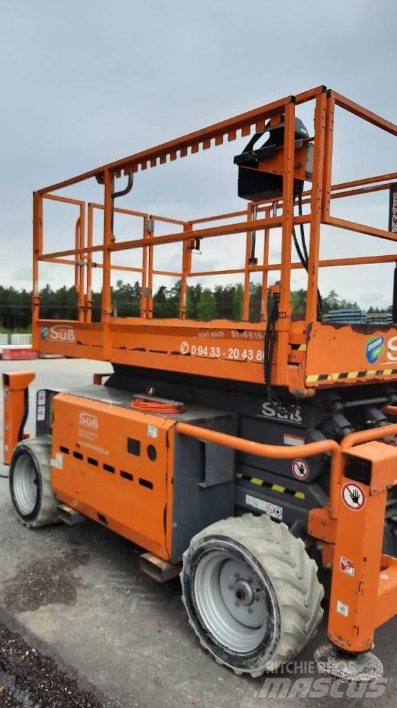 SkyJack SJ 6832 RTE Nůžková zvedací plošina