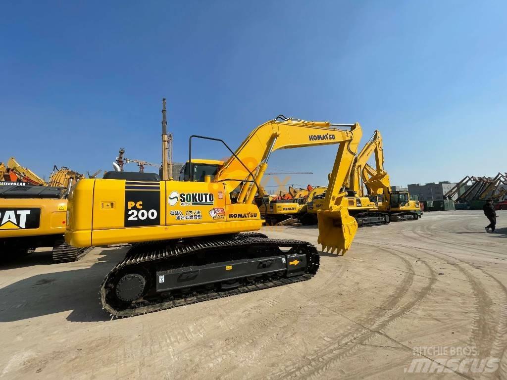Komatsu PC 200-7 Pásová rýpadla