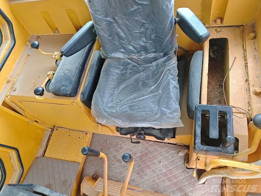 CAT D 7 G Pásové dozery