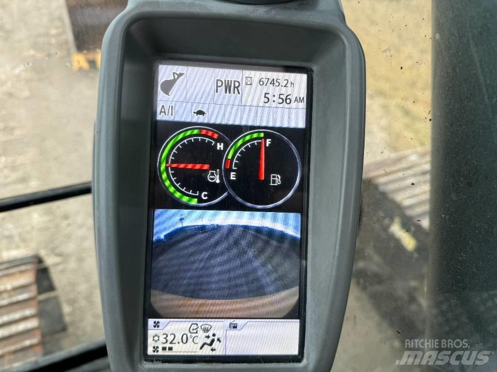 DEERE 210G LC Pásová rýpadla