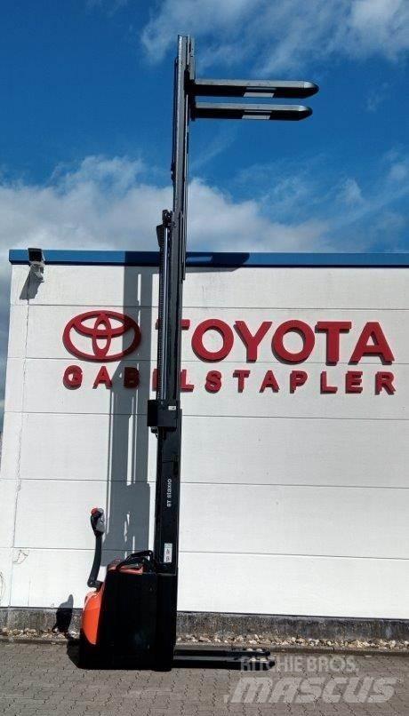 Toyota BT SWE145L Ručně vedené vysokozdvižné vozíky