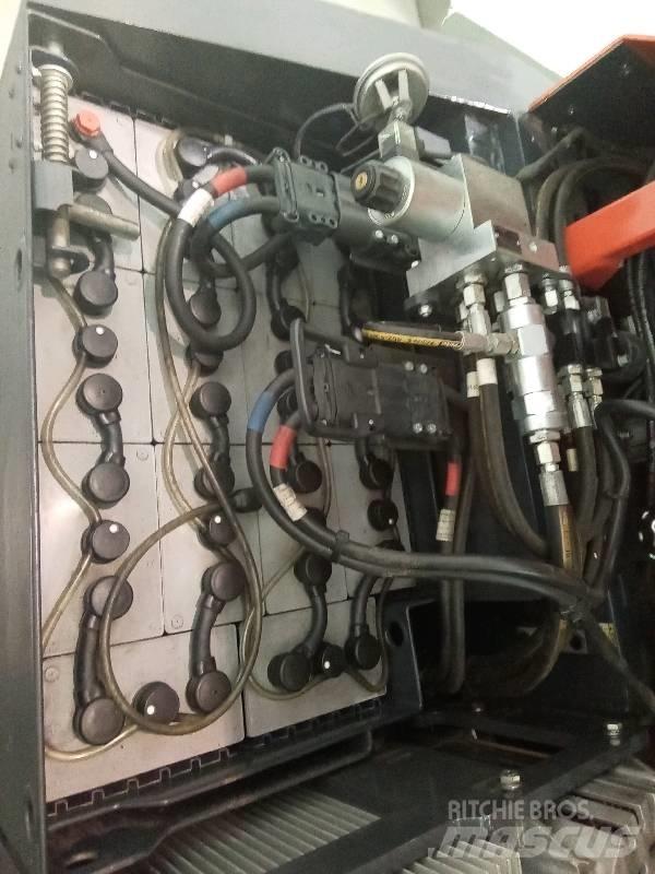 Combilift C 3000CBE Akumulátorové vozíky