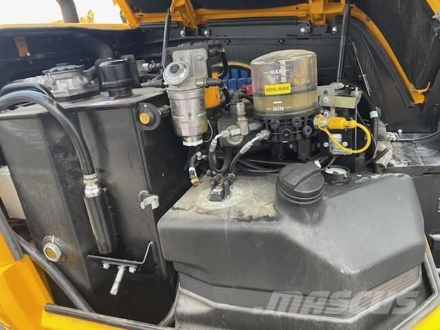 JCB 86 C-2 Midi rýpadla 7t - 12t