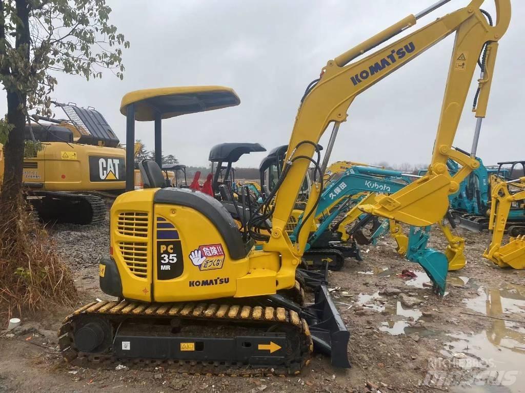 Komatsu PC 35 Pásová rýpadla