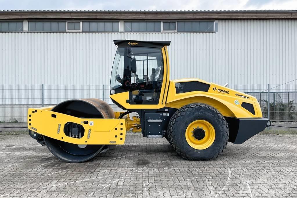 Bomag BW 213 D-5 Tahačové válce