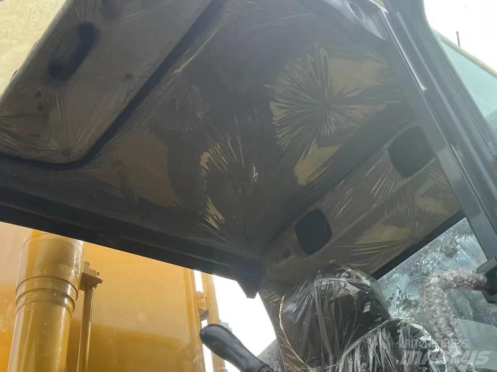 Komatsu PC 200 Midi rýpadla 7t - 12t