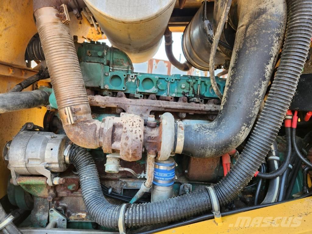 Volvo L 120 E Kolové nakladače