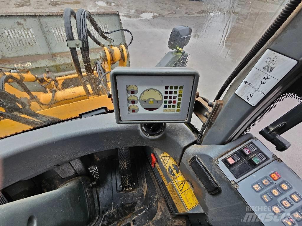 Liebherr L 524 Kolové nakladače