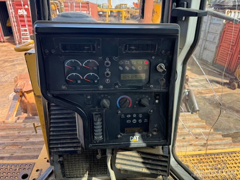 CAT D 6 R LGP Pásové dozery