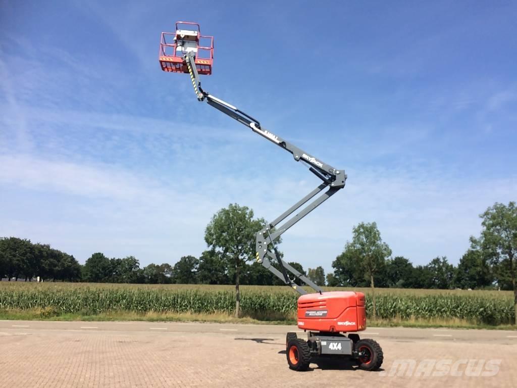 SkyJack SJ 46 AJ Kloubové plošiny