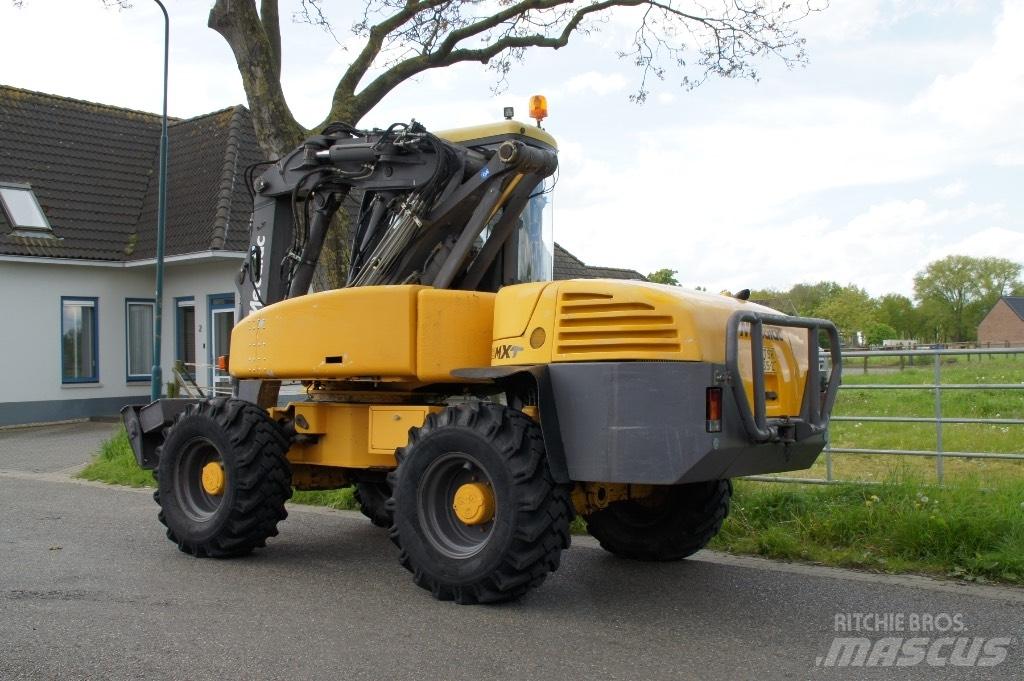 Mecalac 12 MXT Kolová rýpadla