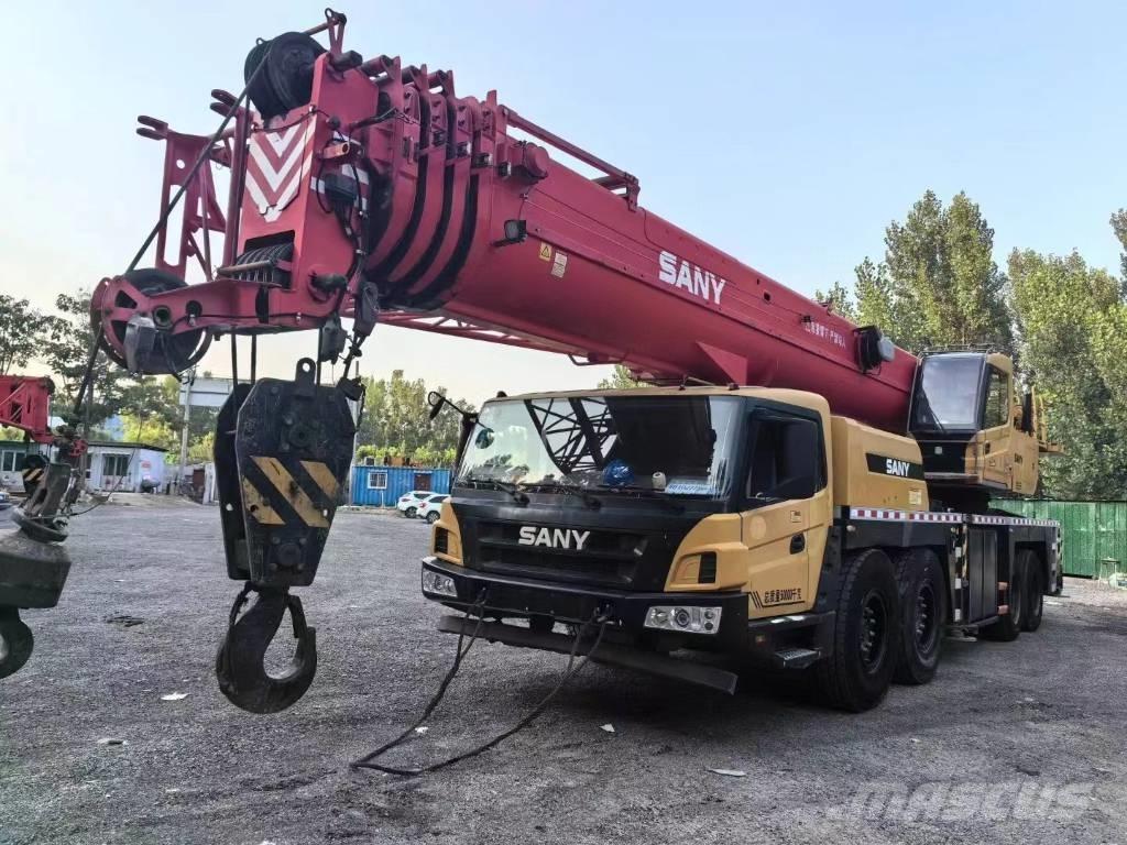 Sany 800T5 Univerzální terénní jeřáby