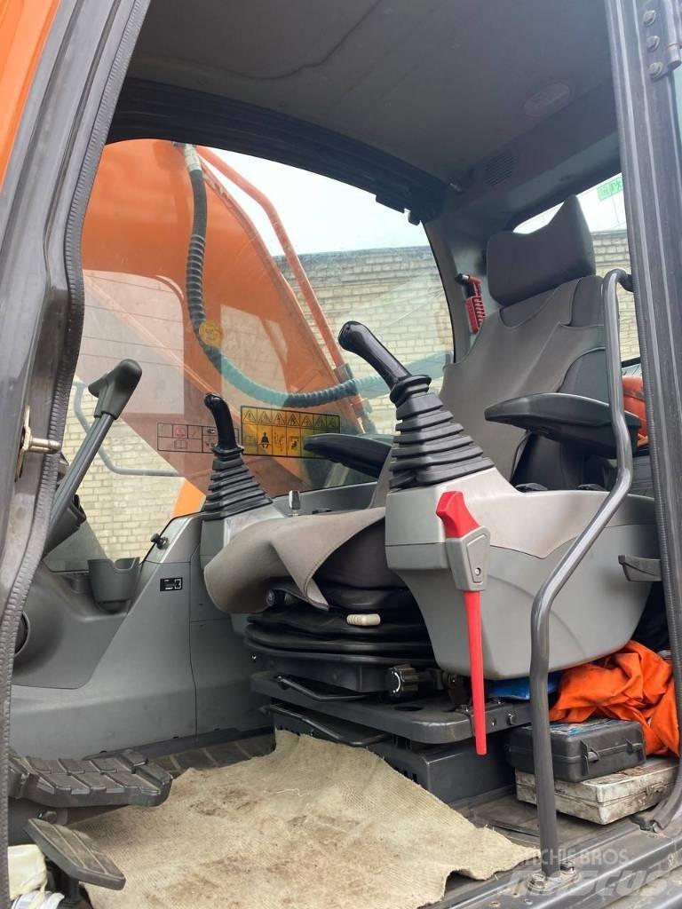 Doosan DX 340 LCA Pásová rýpadla