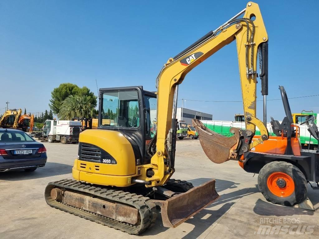 CAT 305 D CR Mini rýpadla < 7t
