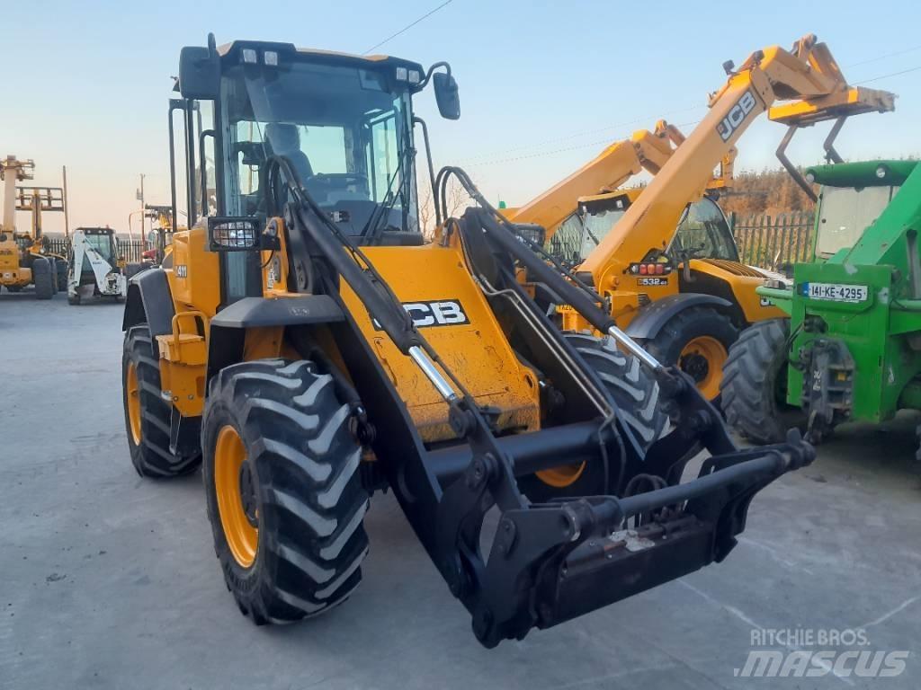 JCB 411 Kolové nakladače