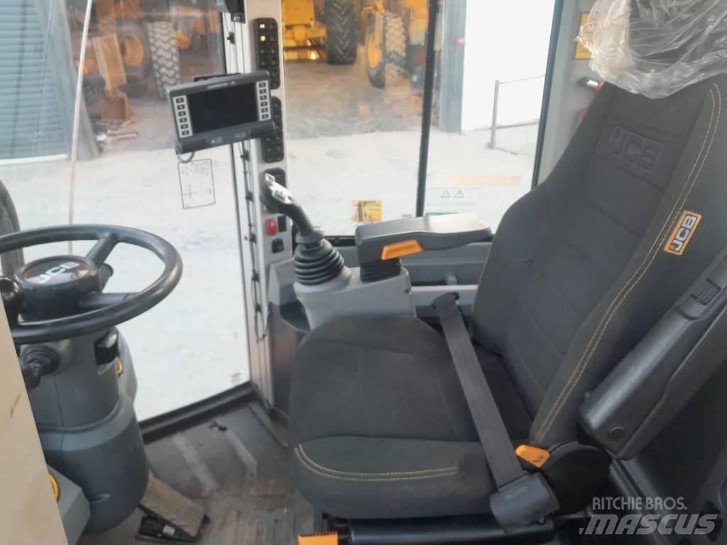 JCB 411 Kolové nakladače