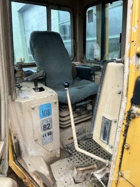 CAT D 5 H LGP II Pásové dozery