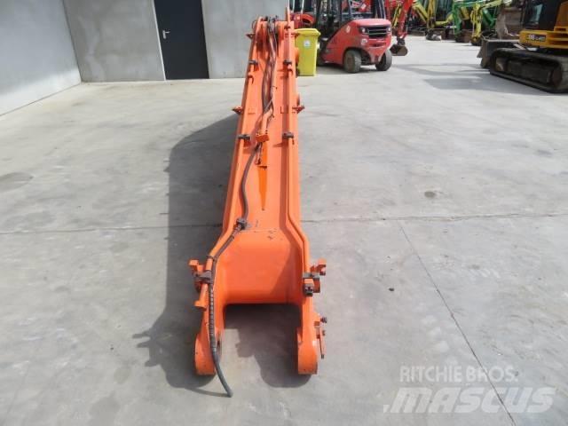 Daewoo DX 225 LC Podvozky a zavěšení kol