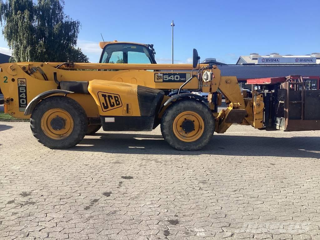 JCB 540-140 Teleskopické manipulátory