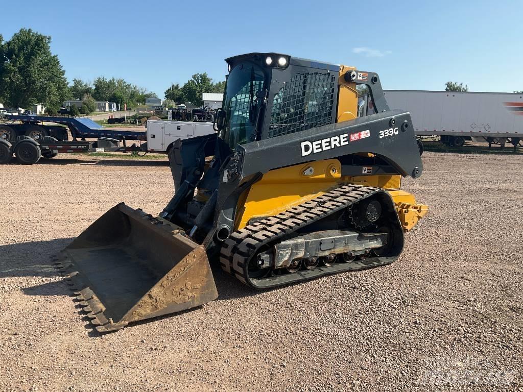 John Deere 333G Smykem řízené nakladače