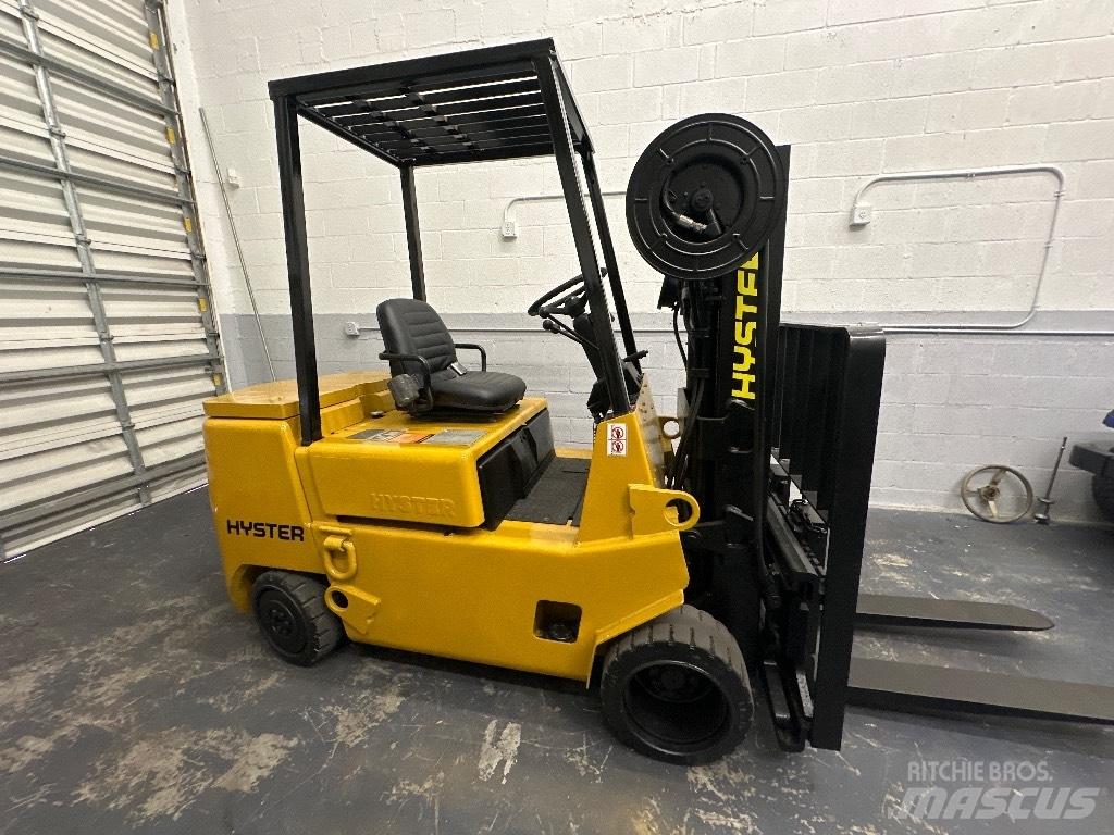 Hyster S 60 XL MIL Další
