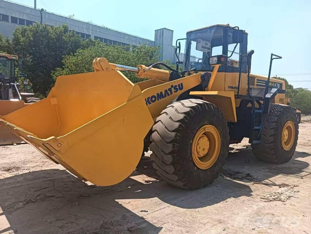 Komatsu WA 470 Kolové nakladače