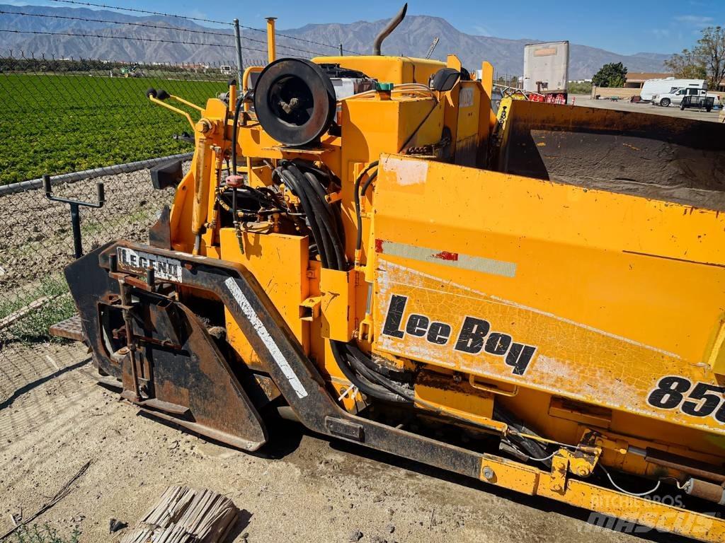 LeeBoy L 8500 Finišery