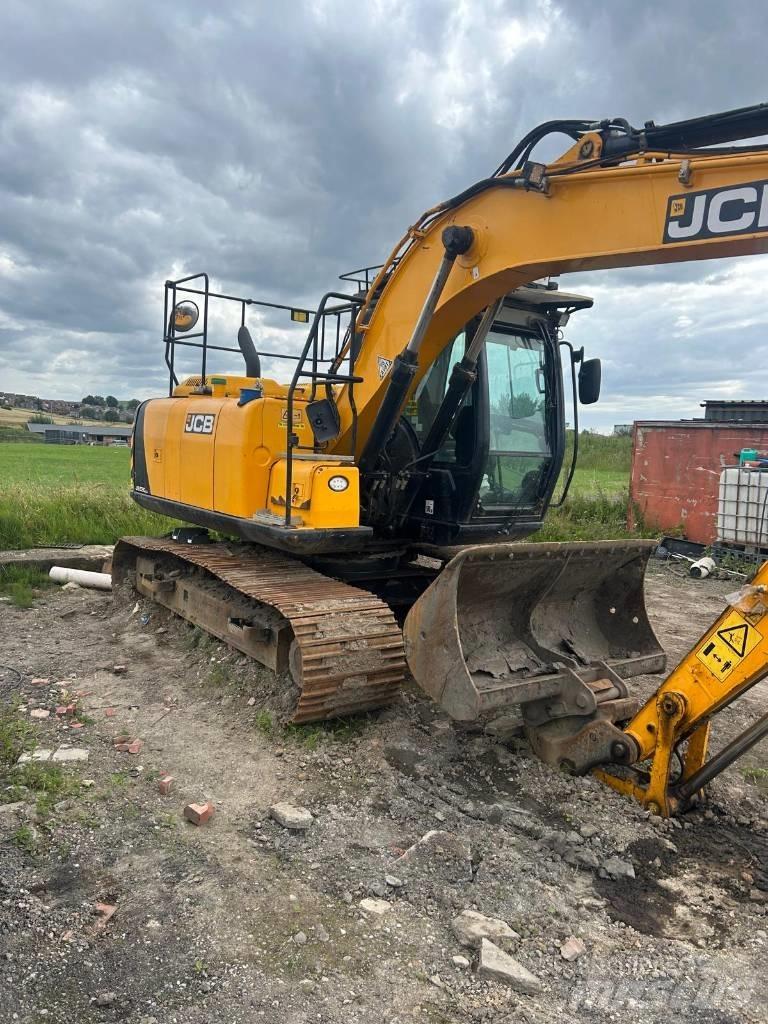 JCB JS 130 LC Pásová rýpadla