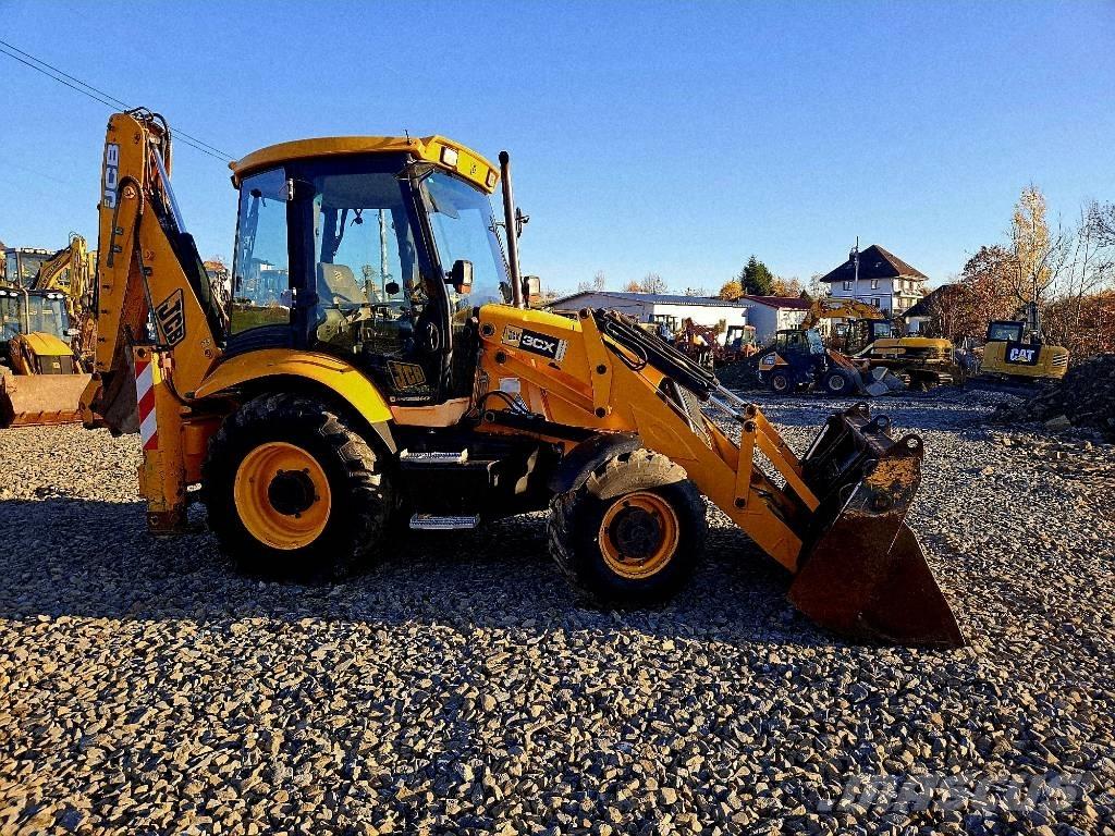 JCB 3CX Rýpadlo-nakladače