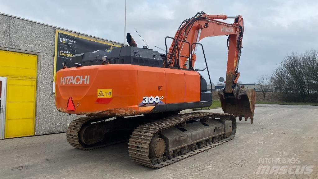 Hitachi ZX 300 LC-6 Pásová rýpadla