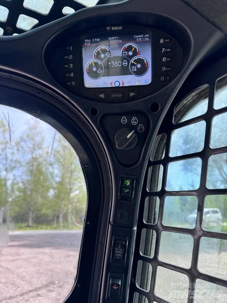 Bobcat S 570 Smykem řízené nakladače