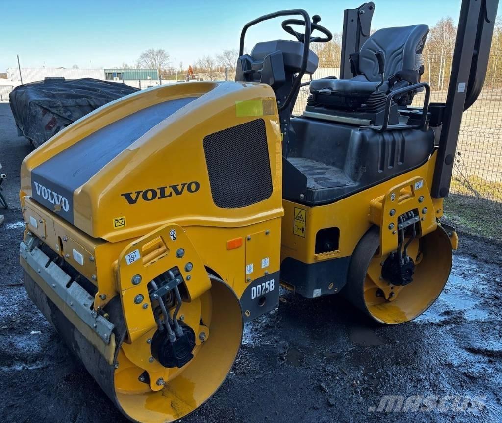 Volvo DD 25 B Tandemové válce