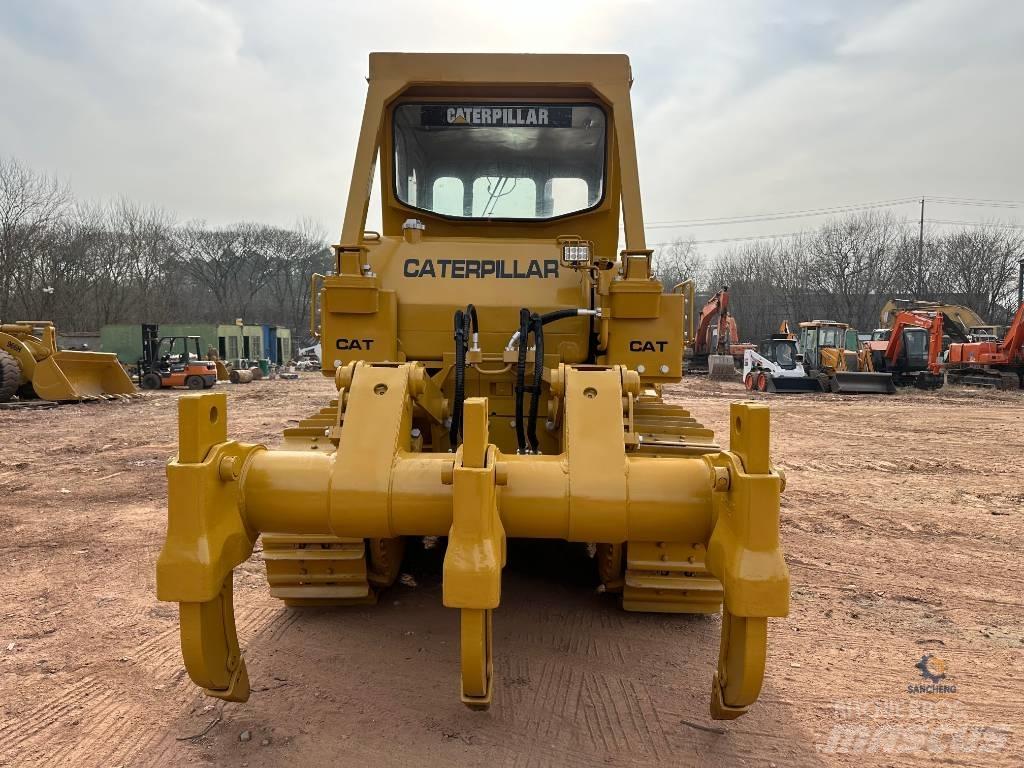 CAT D7G Pásové dozery
