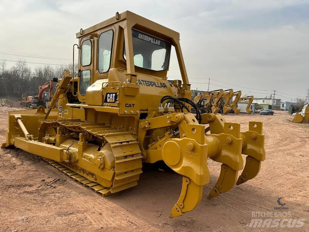 CAT D7G Pásové dozery