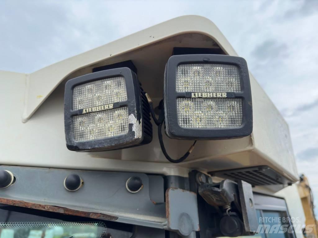 Liebherr PR 736 LGP Pásové dozery