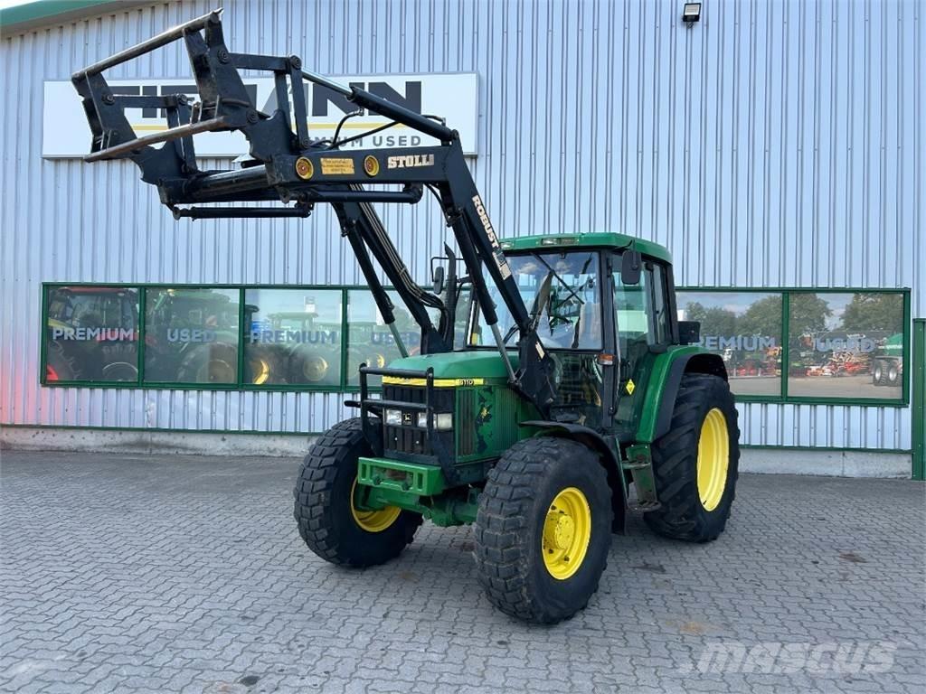 John Deere 6110 Traktory