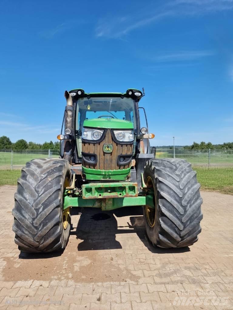 John Deere 6140 R Traktory