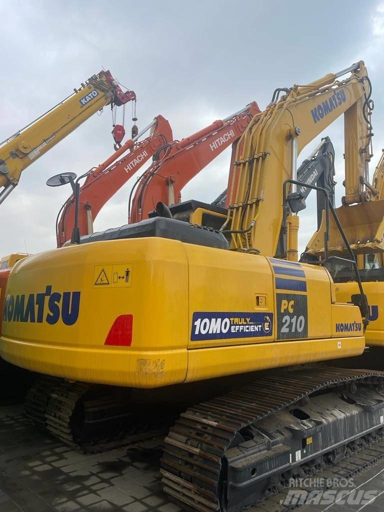 Komatsu PC210-10MO Pásová rýpadla