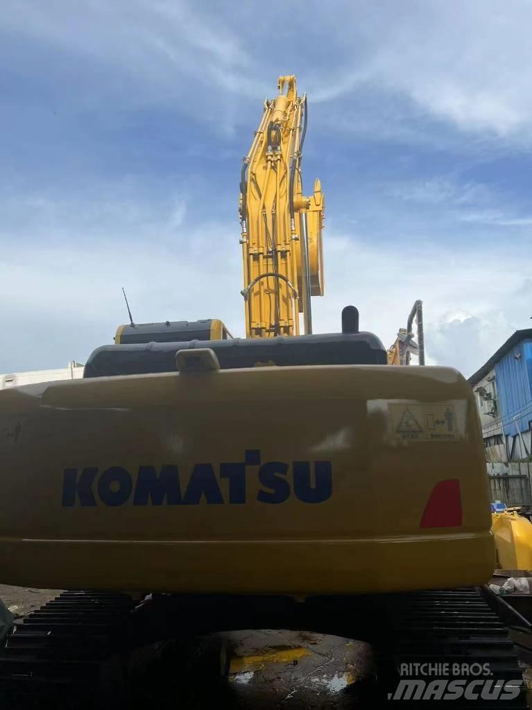 Komatsu PC 210 LC Pásová rýpadla