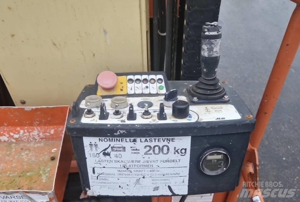 JLG Toucan 800 Kloubové plošiny