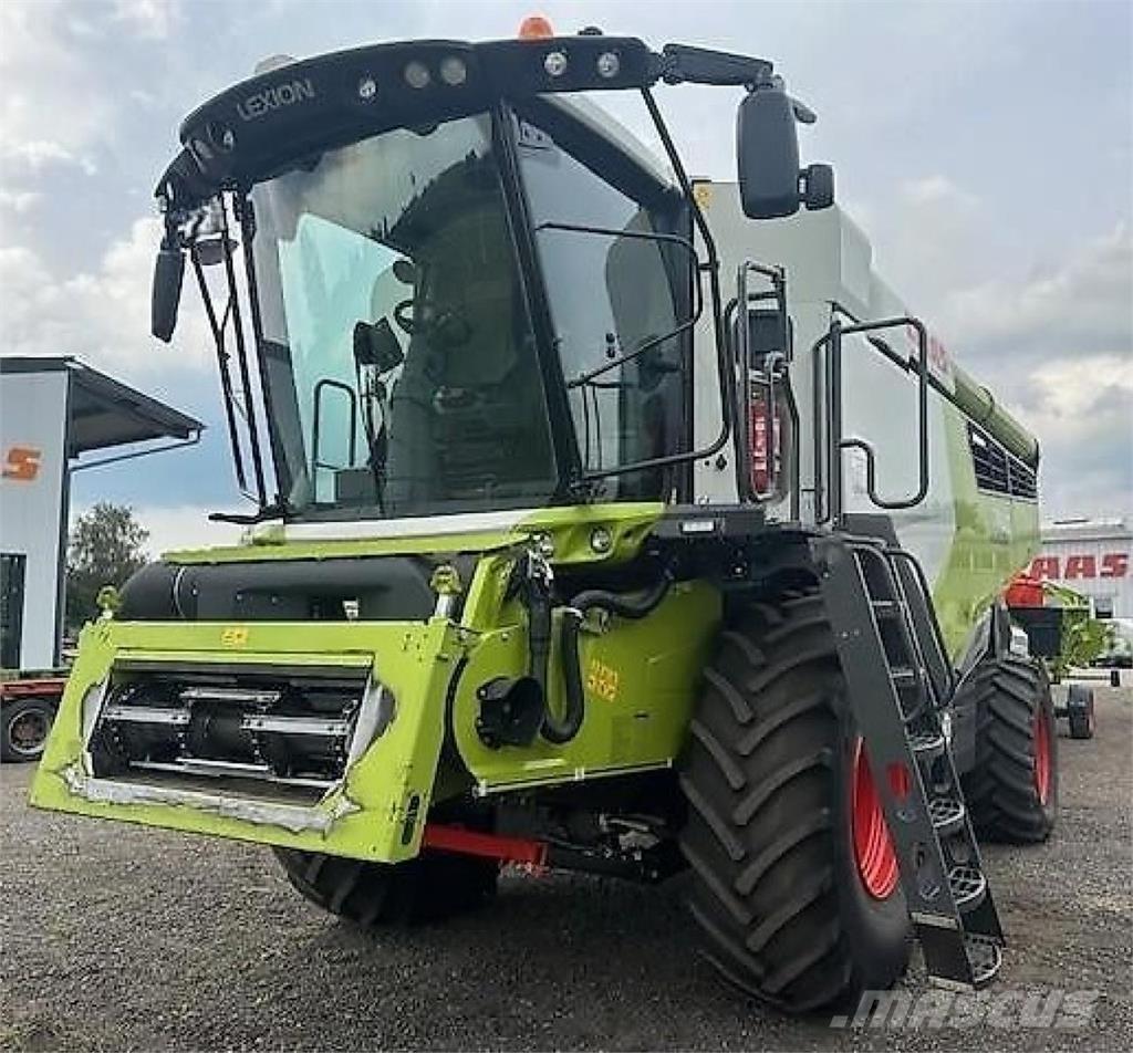 CLAAS Lexion 7400 Sklízecí mlátičky