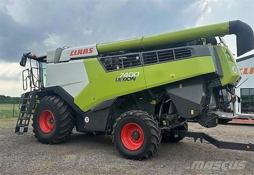 CLAAS Lexion 7400 Sklízecí mlátičky