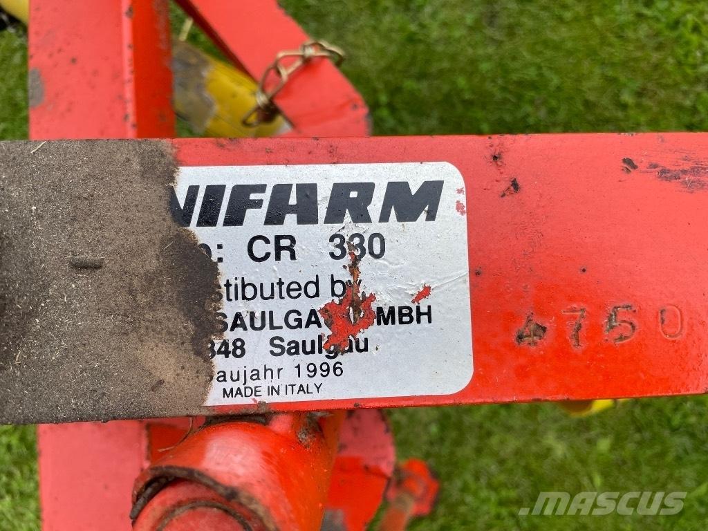Unifarm CR 330 Obraceče a shrabovače sena