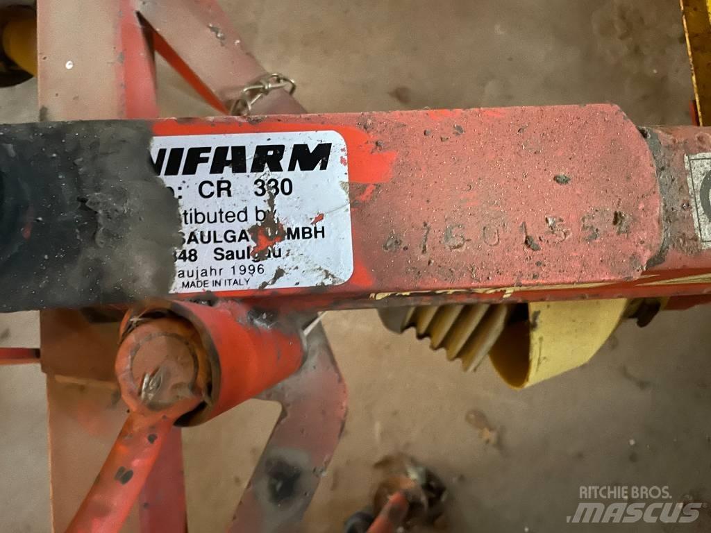 Unifarm CR 330 Obraceče a shrabovače sena
