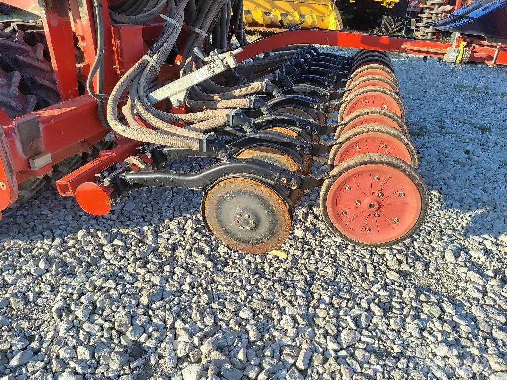 Horsch Focus 6 TD Mechanické secí stroje