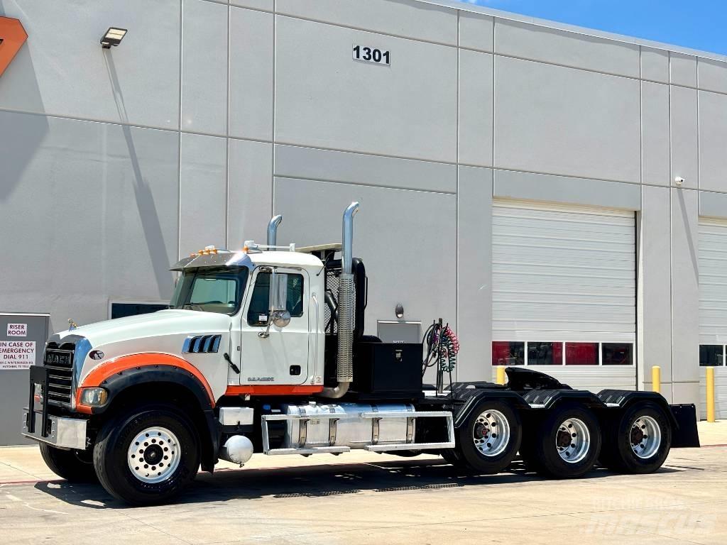 Mack GU 713 Vyprošťovací vozidla