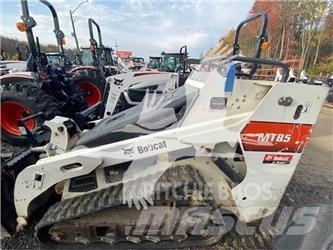 Bobcat MT85 Smykem řízené nakladače