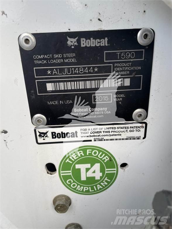 Bobcat T590 Smykem řízené nakladače