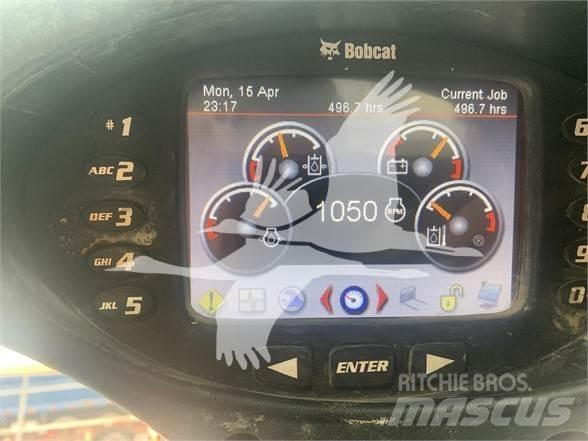 Bobcat T770 Smykem řízené nakladače