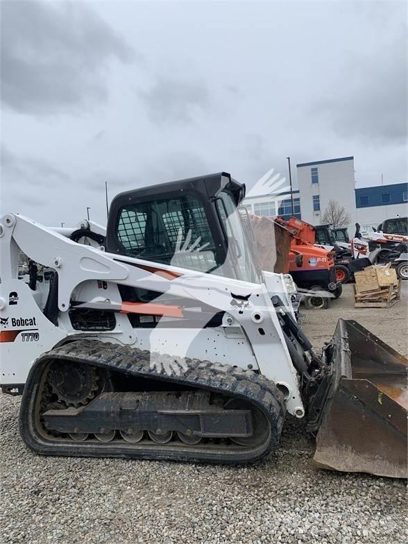 Bobcat T770 Smykem řízené nakladače